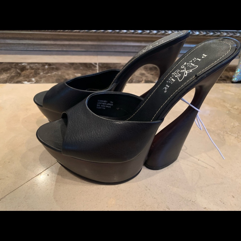 New Pleaser Unique Heels Size 7